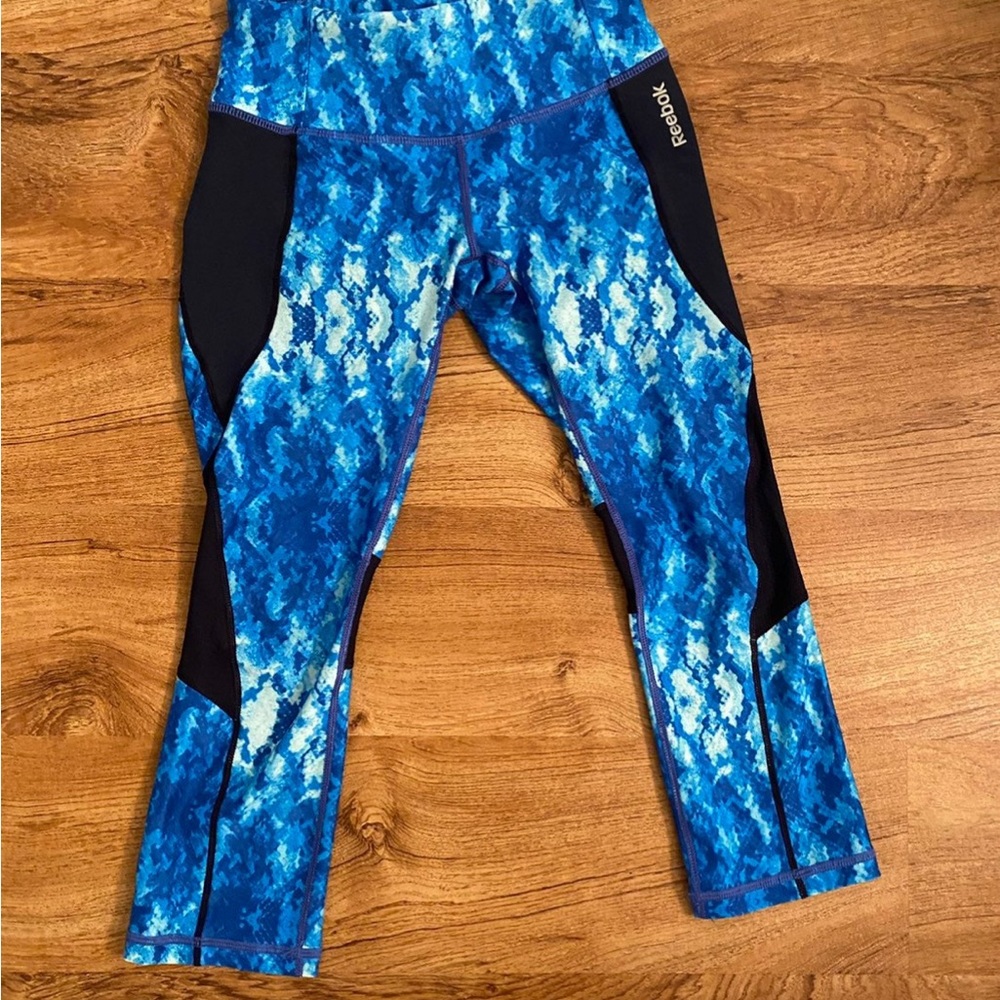Blue snake skin print leggings Reebok XS